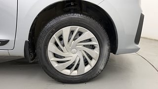 Used 2023 Maruti Suzuki New Ertiga VXi (O) Petrol Manual tyres RIGHT FRONT TYRE RIM VIEW