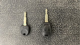 Used 2017 Hyundai Grand i10 [2017-2020] Magna 1.2 Kappa VTVT Petrol Manual extra CAR KEY VIEW