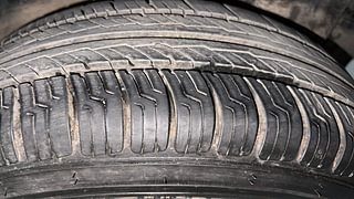 Used 2012 Toyota Etios Liva [2010-2017] G Petrol Manual tyres LEFT REAR TYRE TREAD VIEW