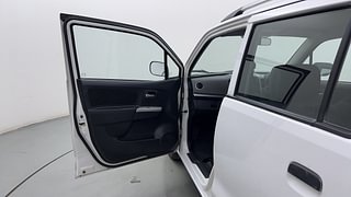 Used 2012 Maruti Suzuki Wagon R 1.0 [2010-2019] LXi Petrol Manual interior LEFT FRONT DOOR OPEN VIEW