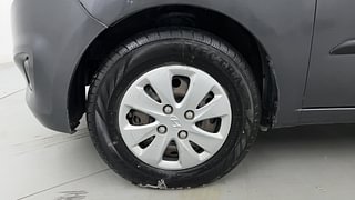 Used 2013 Hyundai i10 magna 1.1 Petrol Manual tyres LEFT FRONT TYRE RIM VIEW