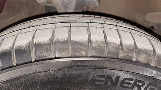 Used 2011 Hyundai i10 [2010-2016] Sportz 1.2 Petrol Petrol Manual tyres RIGHT FRONT TYRE TREAD VIEW