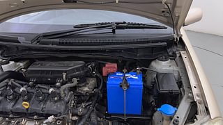 Used 2012 Toyota Etios Liva [2010-2017] G Petrol Manual engine ENGINE LEFT SIDE HINGE & APRON VIEW