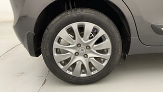 Used 2016 Maruti Suzuki Baleno [2015-2019] Delta Petrol Petrol Manual tyres RIGHT REAR TYRE RIM VIEW