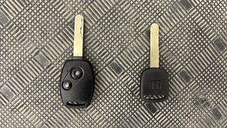 Used 2016 Honda BR-V [2016-2020] S MT Petrol Petrol Manual extra CAR KEY VIEW