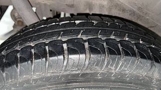 Used 2012 Maruti Suzuki Wagon R 1.0 [2010-2019] LXi Petrol Manual tyres RIGHT REAR TYRE TREAD VIEW