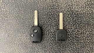 Used 2012 Honda Brio [2011-2016] V MT Petrol Manual extra CAR KEY VIEW