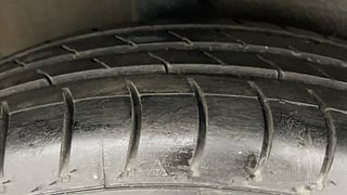 Used 2014 Maruti Suzuki Celerio VXI Petrol Manual tyres RIGHT REAR TYRE TREAD VIEW