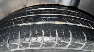 Used 2016 Maruti Suzuki Baleno [2015-2019] Delta Petrol Petrol Manual tyres LEFT REAR TYRE TREAD VIEW
