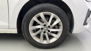 Used 2022 Skoda Slavia Ambition 1.0L TSI AT Petrol Automatic tyres RIGHT FRONT TYRE RIM VIEW