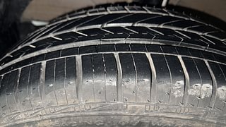 Used 2016 Maruti Suzuki Baleno [2015-2019] Delta Petrol Petrol Manual tyres LEFT FRONT TYRE TREAD VIEW