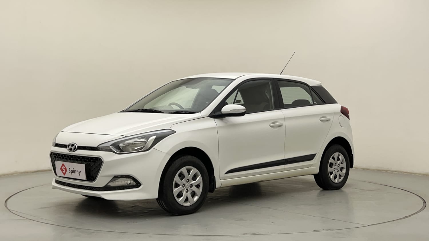 LEFT FRONT CORNER VIEW