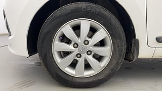 Used 2017 Hyundai Xcent [2014-2017] SX Petrol Petrol Manual tyres LEFT FRONT TYRE RIM VIEW