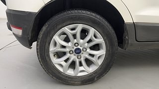 Used 2015 Ford EcoSport [2013-2015] Titanium 1.5L Ti-VCT AT Petrol Automatic tyres RIGHT REAR TYRE RIM VIEW