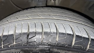 Used 2018 Hyundai Creta [2015-2018] 1.6 SX Plus Auto Petrol Petrol Automatic tyres RIGHT FRONT TYRE TREAD VIEW
