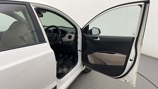 Used 2017 Hyundai Xcent [2014-2017] SX Petrol Petrol Manual interior RIGHT FRONT DOOR OPEN VIEW