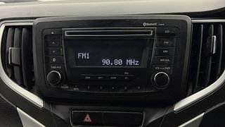Used 2016 Maruti Suzuki Baleno [2015-2019] Delta Petrol Petrol Manual top_features Integrated (in-dash) music system
