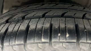 Used 2017 Hyundai Xcent [2014-2017] SX Petrol Petrol Manual tyres RIGHT REAR TYRE TREAD VIEW