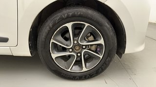 Used 2017 Hyundai Grand i10 [2017-2020] Asta 1.2 Kappa VTVT Petrol Manual tyres RIGHT FRONT TYRE RIM VIEW