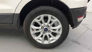 Used 2015 Ford EcoSport [2013-2015] Titanium 1.5L Ti-VCT AT Petrol Automatic tyres LEFT REAR TYRE RIM VIEW