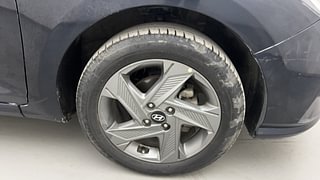 Used 2021 Hyundai Verna SX IVT Petrol Petrol Automatic tyres RIGHT FRONT TYRE RIM VIEW