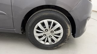 Used 2014 Hyundai i10 [2010-2016] Sportz 1.2 Petrol Petrol Manual tyres RIGHT FRONT TYRE RIM VIEW