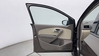 Used 2016 Skoda Rapid [2014-2016] Style Plus AT Diesel Diesel Automatic interior LEFT FRONT DOOR OPEN VIEW