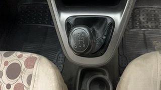 Used 2015 hyundai i10 Sportz 1.1 Petrol Petrol Manual interior GEAR  KNOB VIEW