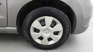 Used 2013 Maruti Suzuki A-Star [2012-2014] VXI Petrol Manual tyres RIGHT FRONT TYRE RIM VIEW