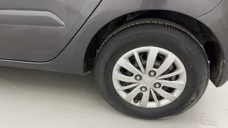 Used 2014 Hyundai i10 [2010-2016] Sportz 1.2 Petrol Petrol Manual tyres LEFT REAR TYRE RIM VIEW