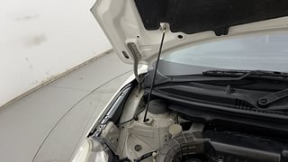 Used 2018 Maruti Suzuki Baleno [2015-2019] Zeta AT Petrol Petrol Automatic engine ENGINE RIGHT SIDE HINGE & APRON VIEW