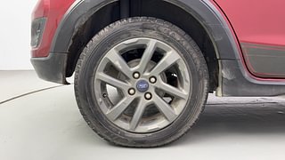 Used 2019 Ford Freestyle [2017-2021] Titanium 1.5 TDCI Diesel Manual tyres RIGHT REAR TYRE RIM VIEW