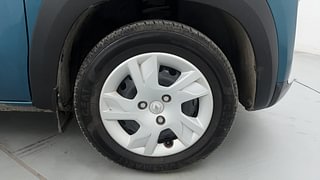 Used 2023 Renault Kwid 1.0 RXT SCE Petrol Manual tyres RIGHT FRONT TYRE RIM VIEW