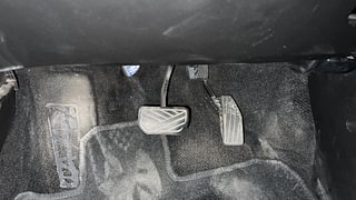 Used 2018 Maruti Suzuki Baleno [2015-2019] Zeta AT Petrol Petrol Automatic interior PEDALS VIEW