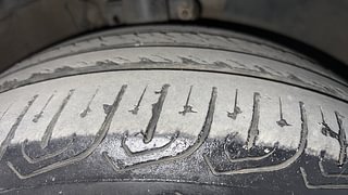 Used 2016 Skoda Rapid [2014-2016] Style Plus AT Diesel Diesel Automatic tyres RIGHT FRONT TYRE TREAD VIEW