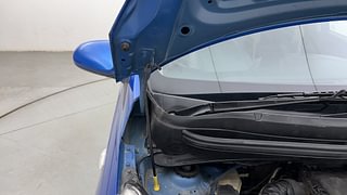 Used 2019 Hyundai Grand i10 [2017-2020] Magna 1.2 Kappa VTVT CNG Petrol+cng Manual engine ENGINE RIGHT SIDE HINGE & APRON VIEW