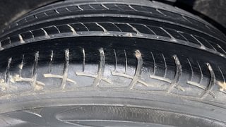 Used 2016 Maruti Suzuki Baleno [2015-2019] Delta AT Petrol Petrol Automatic tyres LEFT REAR TYRE TREAD VIEW