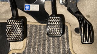 Used 2015 Maruti Suzuki Ciaz [2014-2017] ZXI+ Petrol Manual interior PEDALS VIEW