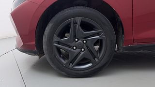 Used 2020 Hyundai New i20 Sportz 1.2 IVT Petrol Automatic tyres LEFT FRONT TYRE RIM VIEW