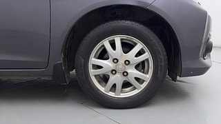 Used 2018 Honda Brio [2017-2018] VX AT Petrol Automatic tyres RIGHT FRONT TYRE RIM VIEW