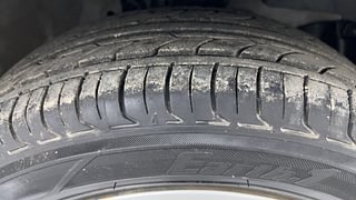 Used 2015 Honda Amaze 1.2L SX Petrol Manual tyres RIGHT FRONT TYRE TREAD VIEW