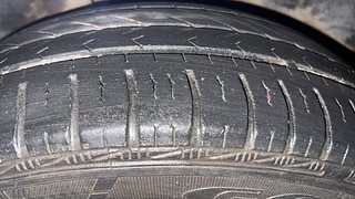 Used 2018 Honda Brio [2017-2018] VX AT Petrol Automatic tyres RIGHT REAR TYRE TREAD VIEW