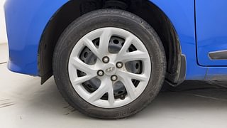 Used 2019 Hyundai Grand i10 [2017-2020] Magna 1.2 Kappa VTVT CNG Petrol+cng Manual tyres LEFT FRONT TYRE RIM VIEW