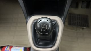 Used 2019 Hyundai Grand i10 [2017-2020] Magna 1.2 Kappa VTVT CNG Petrol+cng Manual interior GEAR  KNOB VIEW