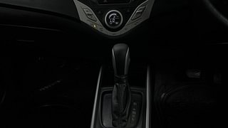 Used 2016 Maruti Suzuki Baleno [2015-2019] Delta AT Petrol Petrol Automatic interior GEAR  KNOB VIEW