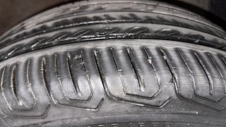 Used 2020 Hyundai New i20 Sportz 1.2 IVT Petrol Automatic tyres RIGHT FRONT TYRE TREAD VIEW