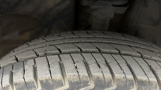 Used 2019 Renault Kwid [2015-2019] RXL Petrol Manual tyres RIGHT FRONT TYRE TREAD VIEW