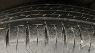 Used 2021 Maruti Suzuki Swift ZXI Plus AMT Petrol Automatic tyres RIGHT FRONT TYRE TREAD VIEW