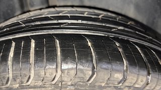 Used 2015 Maruti Suzuki Ciaz [2014-2017] ZXI+ Petrol Manual tyres RIGHT REAR TYRE TREAD VIEW