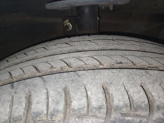 Used 2018 maruti-suzuki Ciaz Zeta Petrol Petrol Manual tyres RIGHT FRONT TYRE TREAD VIEW